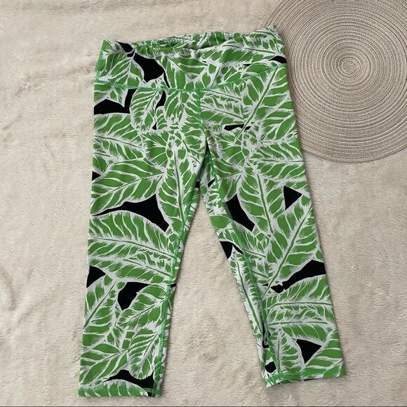 Alo Yoga Airbrush Capri Leggings Palm Springs Size Medium - Picture 9 of 16